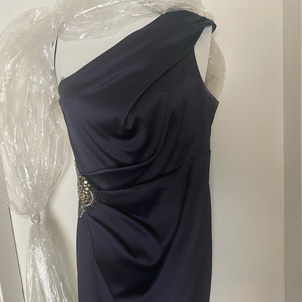 Absolutely gorgeous navy satin mini dress